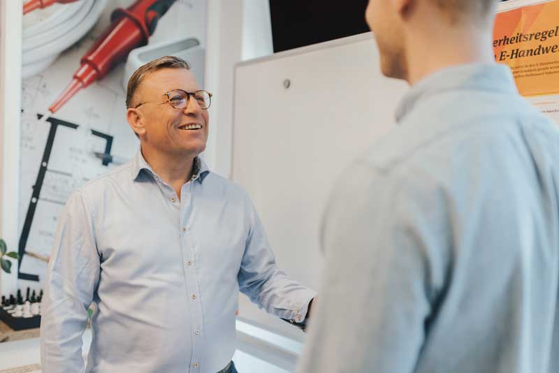 Individuelle Projektbegleitung für Elektroinstallationen – Beratung für private und gewerbliche Bauherren